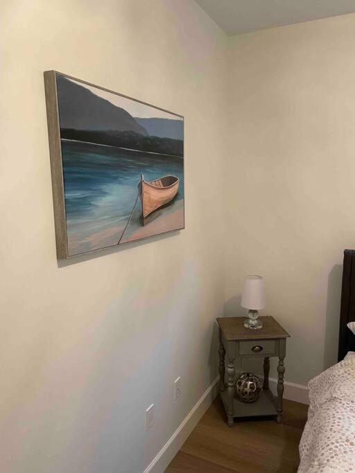 Adorable 1 Bedroom Suite- A Skip To Galloping Goose Victoria Exterior photo